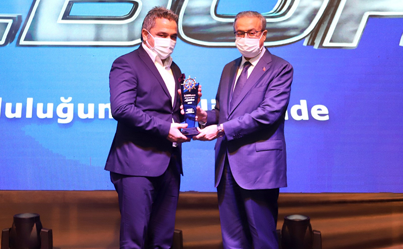Yılbor Boru Yönetim Kurulu Üyesi Hasan Yıldırım, ’Yılın Sanayicisi Ödülü’ Aldı